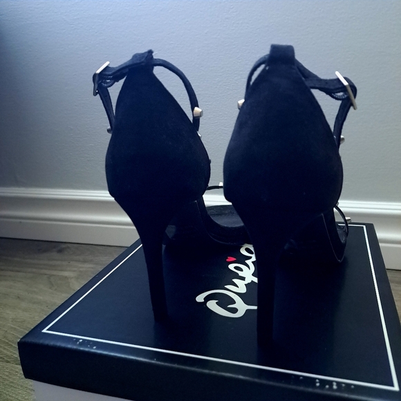 Qupid | Black suede pu ~ open toed high heel sandle with studs ankle strap - Picture 5 of 8